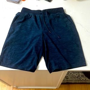 Lululemon T.H.E short 9”